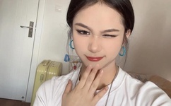 女性机器人售价一览表